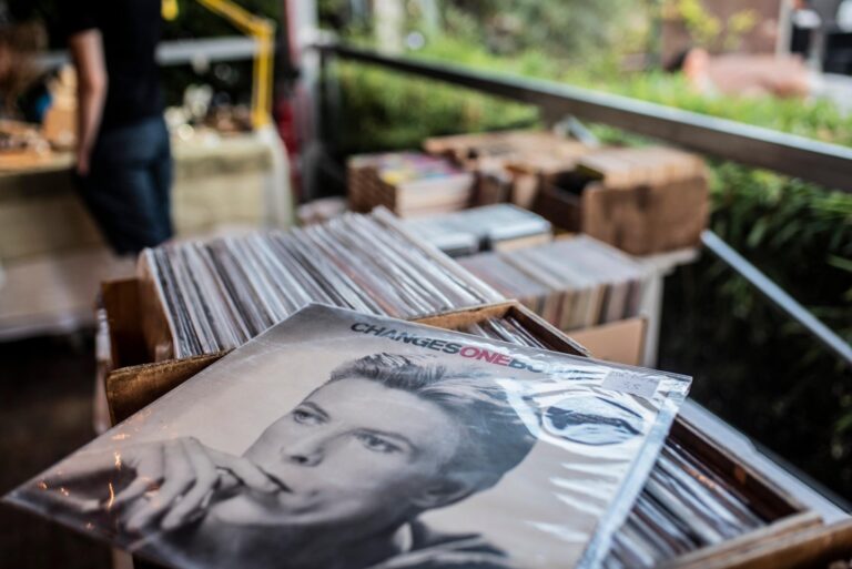 PIGNETO SUNDAY MARKET • Together Again!