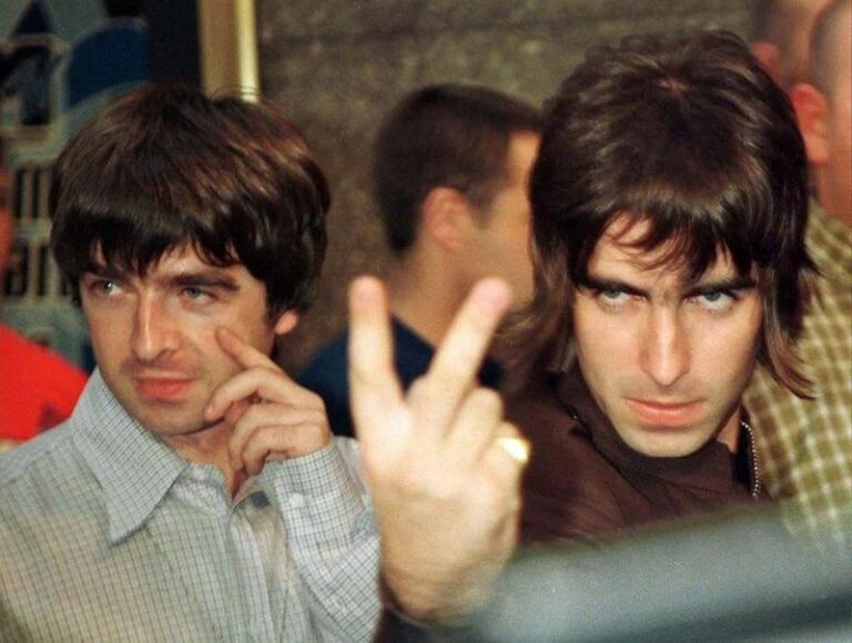 Oasis Unplugged