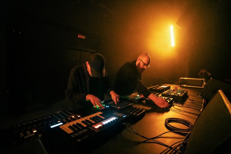 HUSK HUSK (Live performance – Berlino) + Brutta Botta dj set