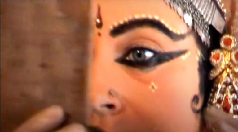 Yogi Tea | Teatro Kathakali e Mudra con Maryse Noiseaux