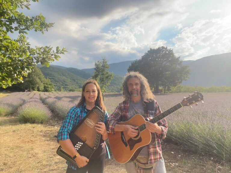 G.I. RESISTANCE & OTHER SONGS | concerto di Susanna Buffa & Alessandro Garramone